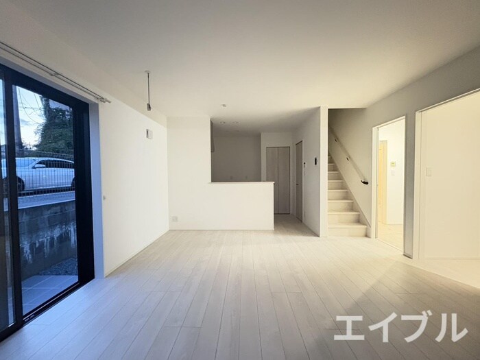 物件内観写真1　(居室)