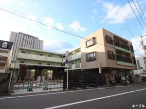 ロイヤルコート六本松外観写真