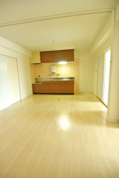 物件内観写真4　(居室)