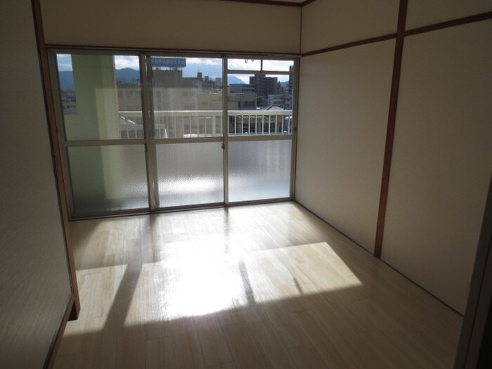 物件内観写真5　(居室)