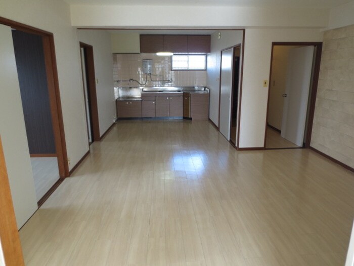 物件内観写真8　(居室)