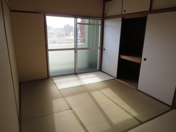 物件内観写真10　(居室)