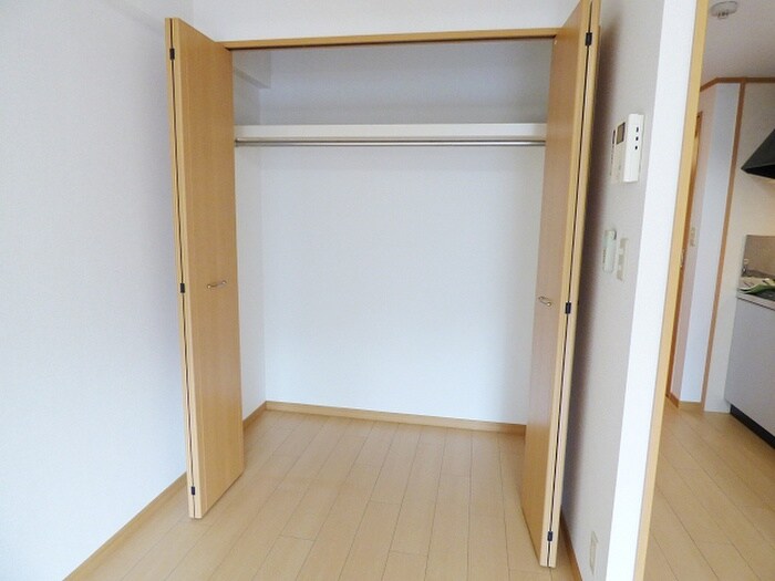 物件内観写真11　(収納)