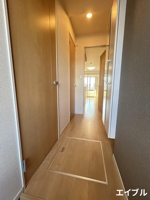 物件内観写真22　(玄関)