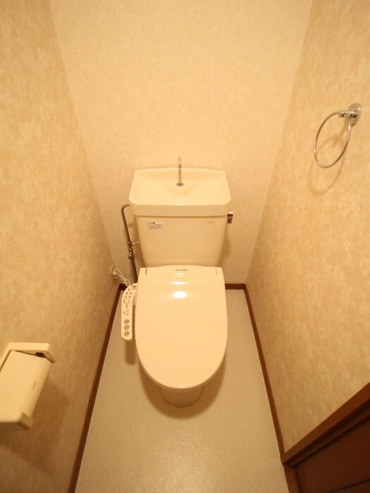 物件内観写真8　(トイレ)