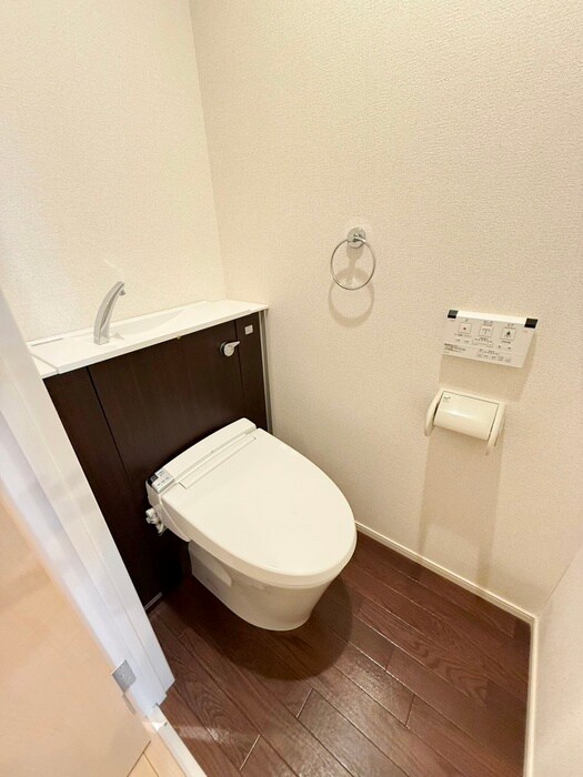 物件内観写真11　(トイレ)