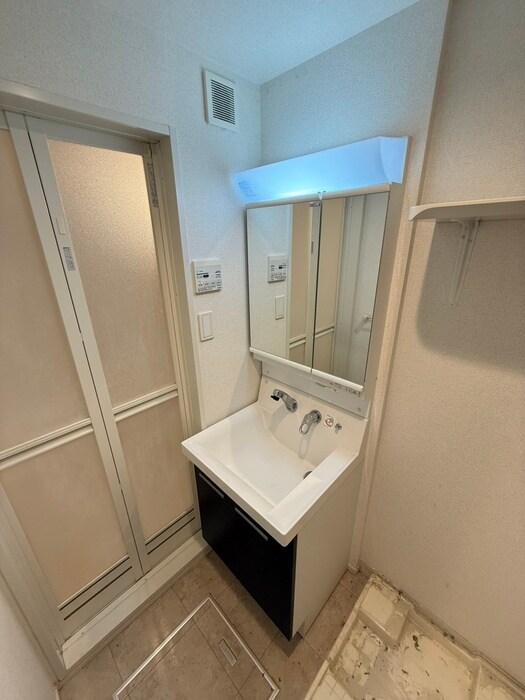 物件内観写真12　(洗面)