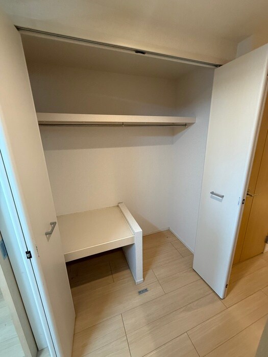 物件内観写真13　(収納)