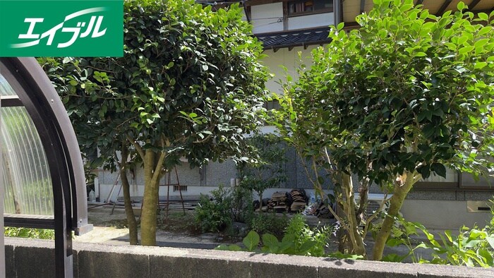 物件内観写真22　(室内からの展望)