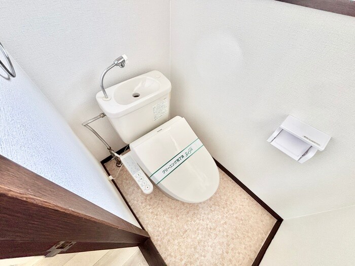 物件内観写真9　(トイレ)