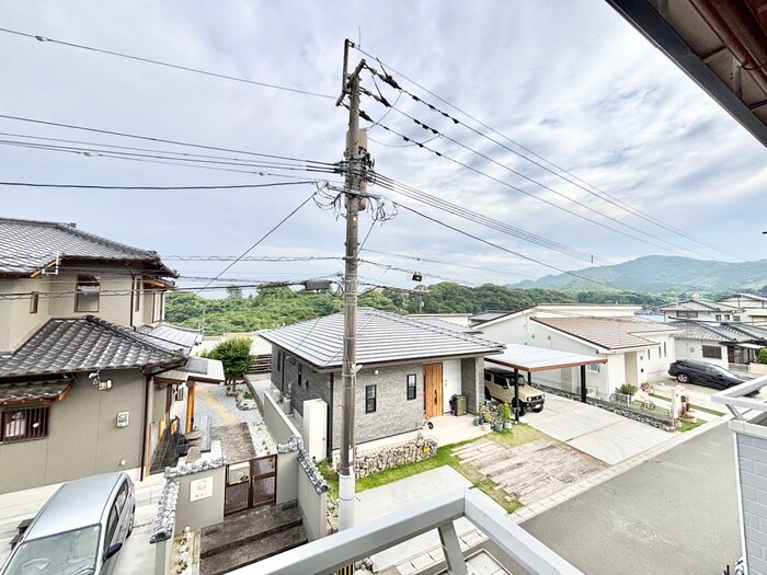 物件内観写真13　(室内からの展望)