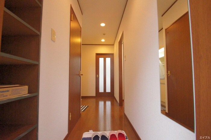 物件内観写真21　(廊下)