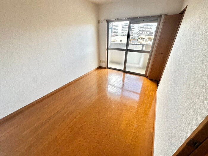 物件内観写真12　(居室)