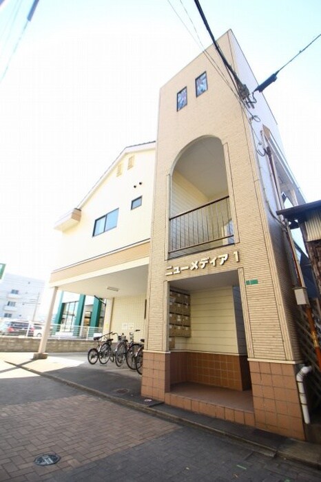 物件外観写真2　(外観写真)