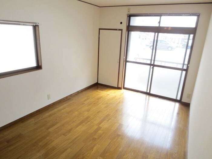 物件内観写真5　(居室)