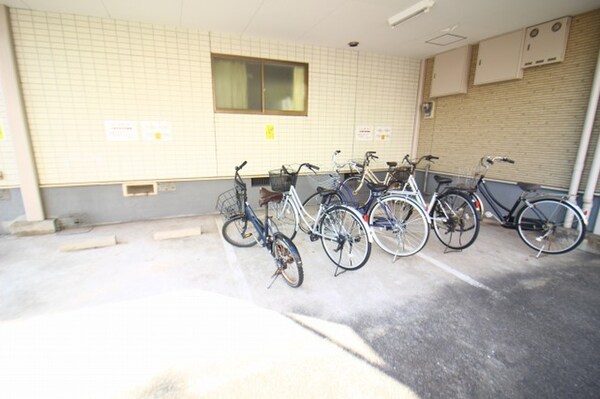 駐輪場