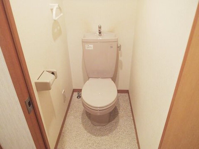 物件内観写真10　(トイレ)