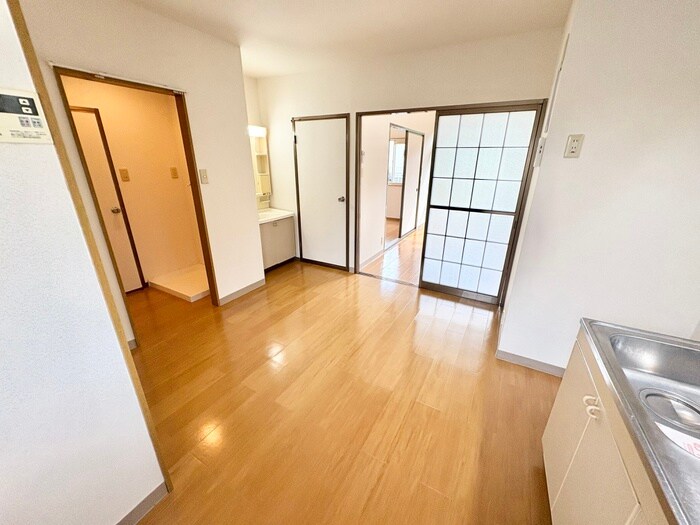 物件内観写真7　(居室)