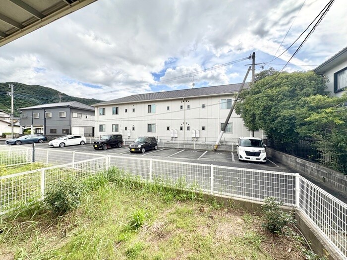 物件内観写真15　(室内からの展望)