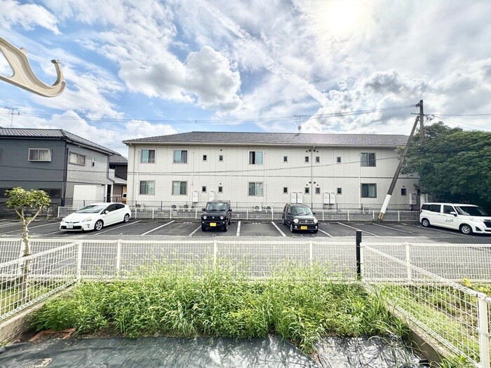 物件内観写真16　(室内からの展望)