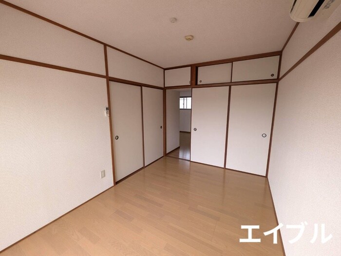 物件内観写真13　(収納)