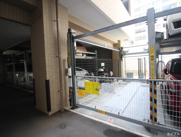 物件外観写真4　(駐車場)