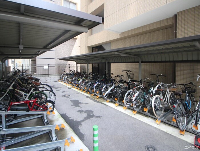 物件外観写真5　(駐輪場)