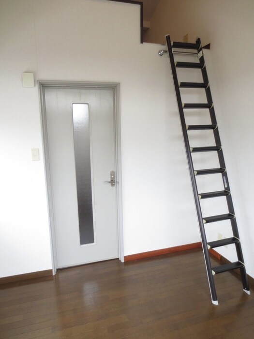 物件内観写真9　(居室)