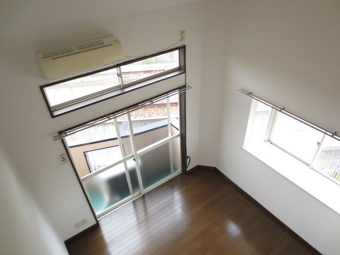 物件内観写真10　(居室)