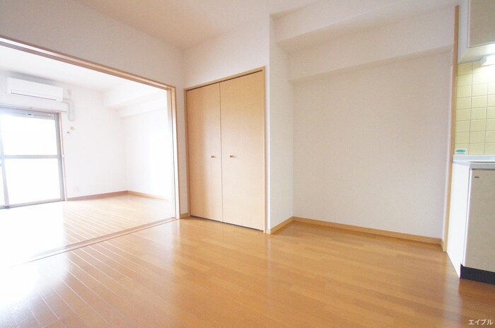 物件内観写真9　(居室)