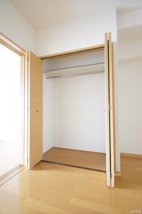 物件内観写真12　(収納)