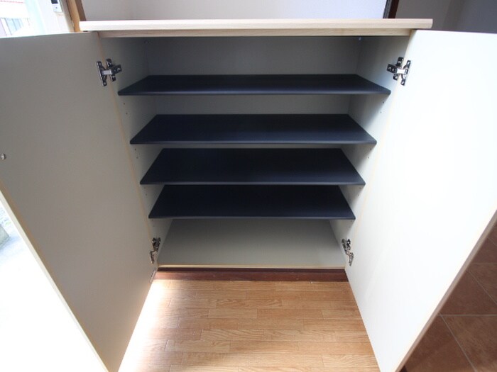 物件内観写真11　(靴箱)