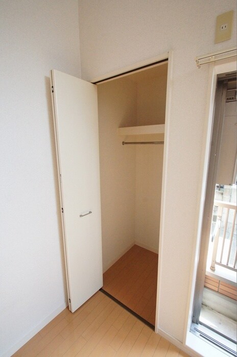 物件内観写真10　(収納)