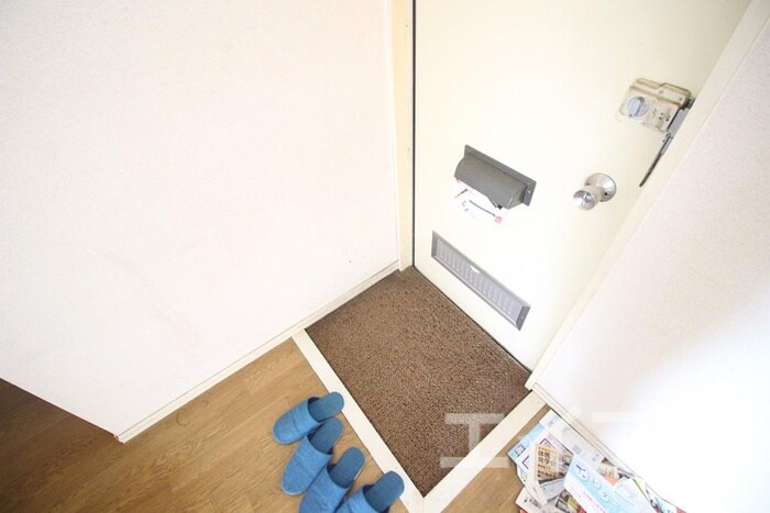 物件内観写真17　(玄関)
