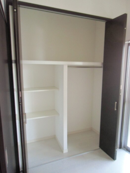 物件内観写真15　(収納)