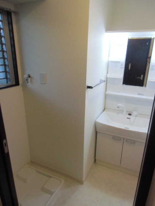 物件内観写真16　(洗面)