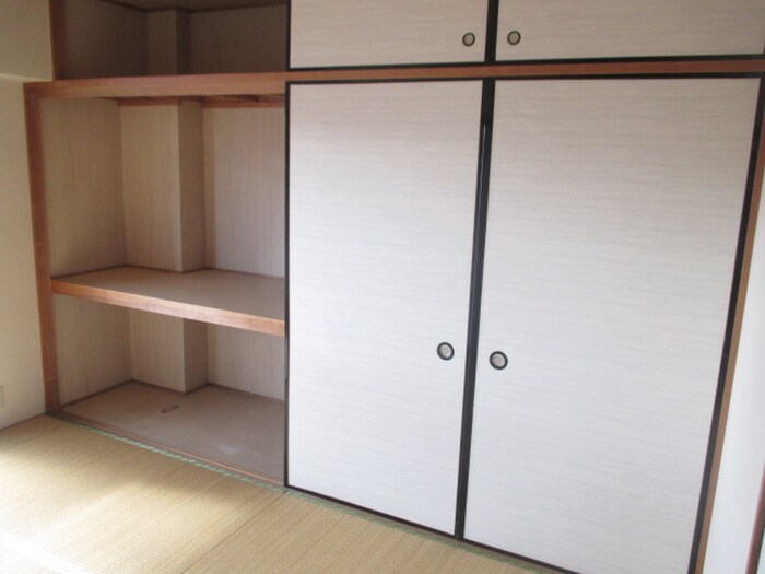 物件内観写真21　(収納)