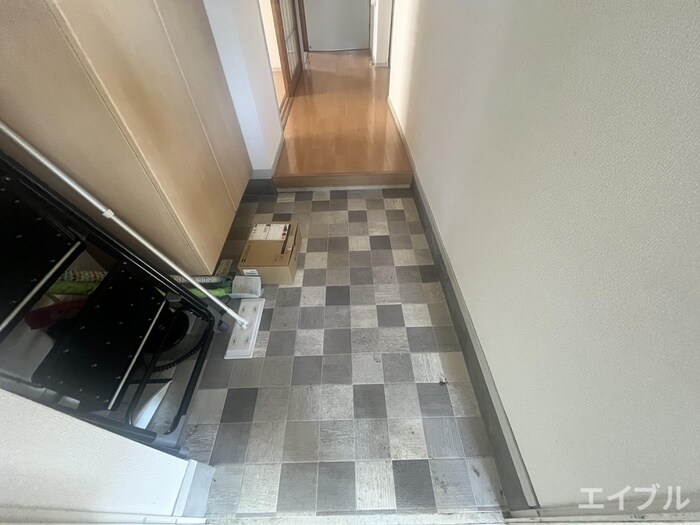 物件内観写真16　(玄関)