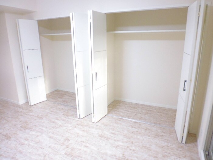 物件内観写真10　(収納)