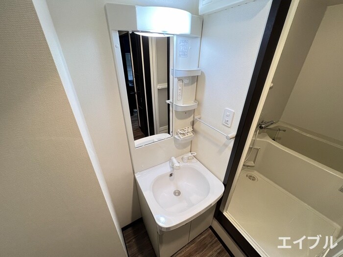 物件内観写真11　(洗面)