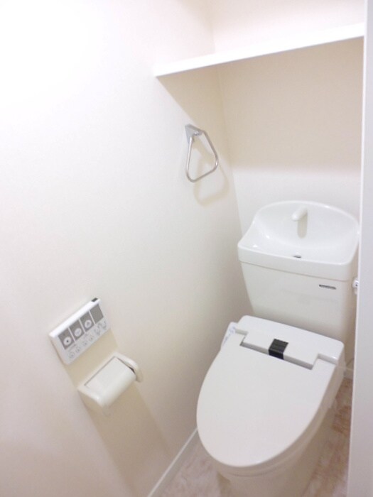 物件内観写真14　(トイレ)