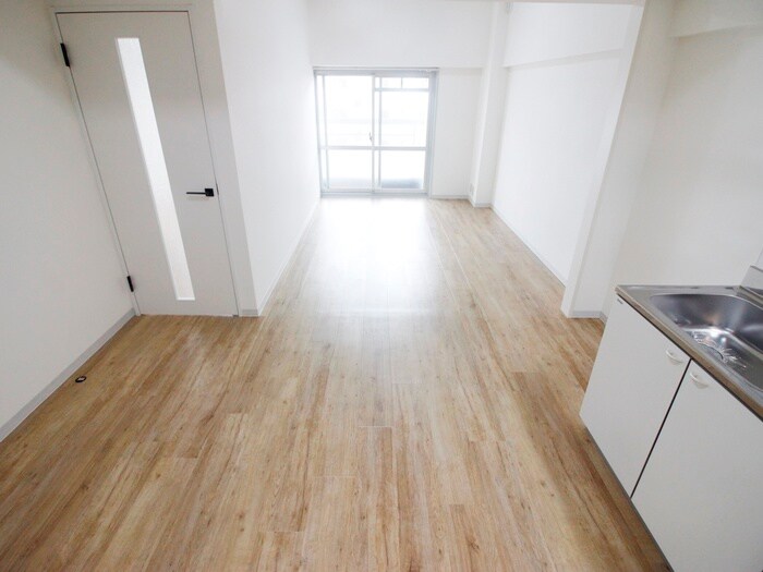 物件内観写真4　(居室)