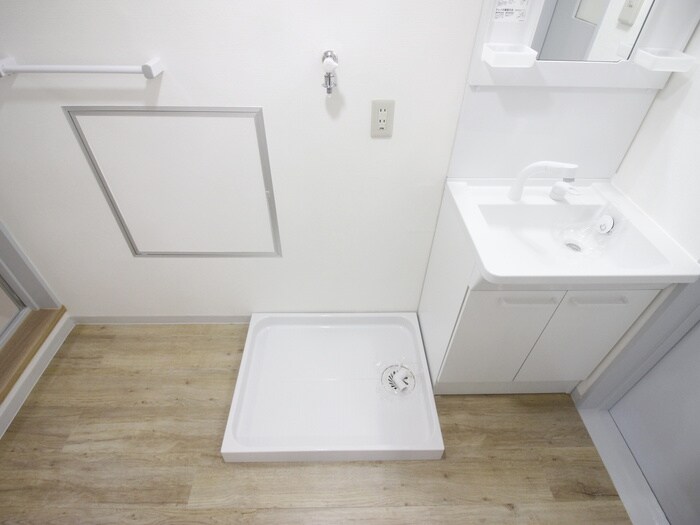 物件内観写真9　(洗濯機置場)