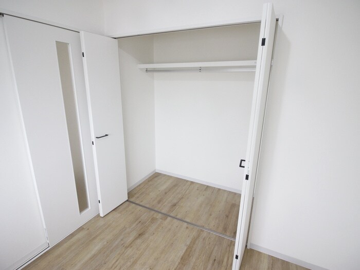 物件内観写真10　(収納)