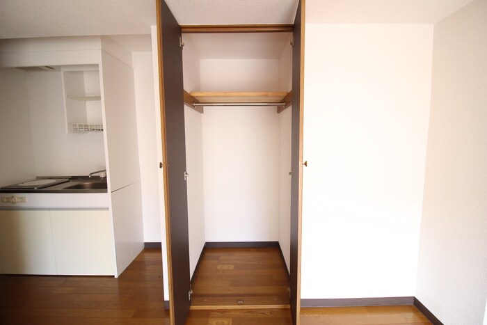 物件内観写真12　(収納)