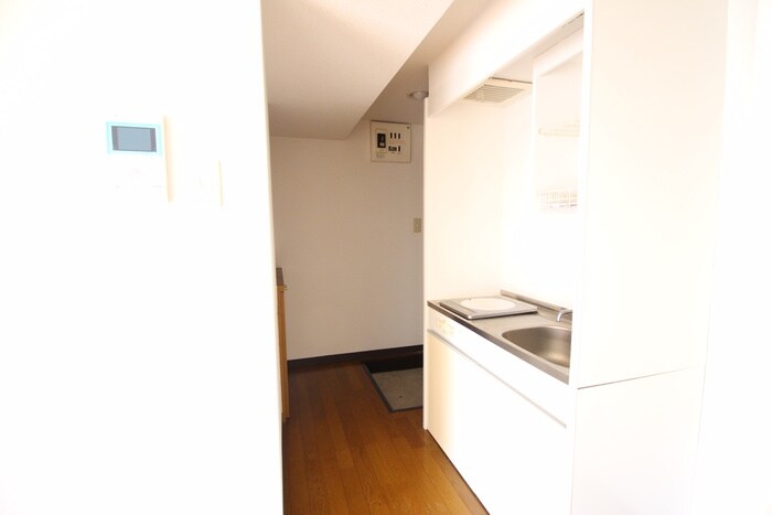 物件内観写真16　(廊下)