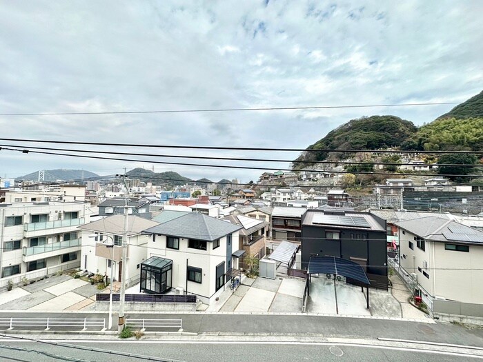 物件内観写真13　(室内からの展望)