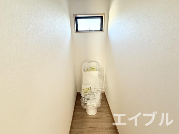 物件内観写真11　(トイレ)