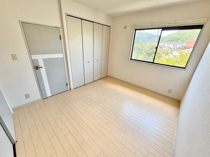 物件内観写真9　(居室)