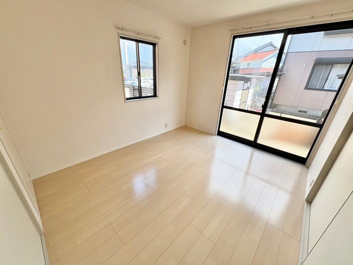 物件内観写真10　(居室)